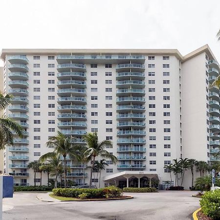 Stunning & Spacious Resort-Style Condo Across From Beach! Miami Beach Exterior foto